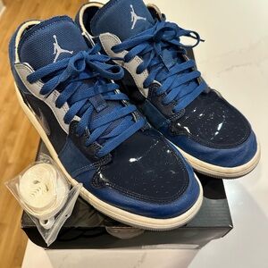 JORDAN 1 LOW SE CRAFT 'INSIDE OUT - OBSIDIAN'